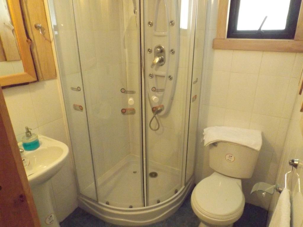 Hostal Los Alamos Neltume Eksteriør billede