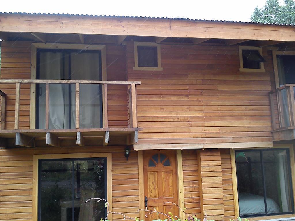 Hostal Los Alamos Neltume Eksteriør billede